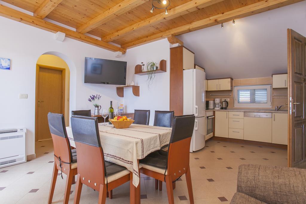 Apartments Villa Maris لومباردا الغرفة الصورة
