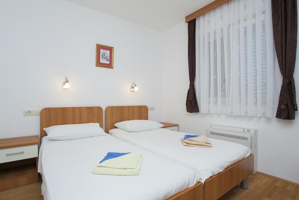 Apartments Villa Maris لومباردا الغرفة الصورة
