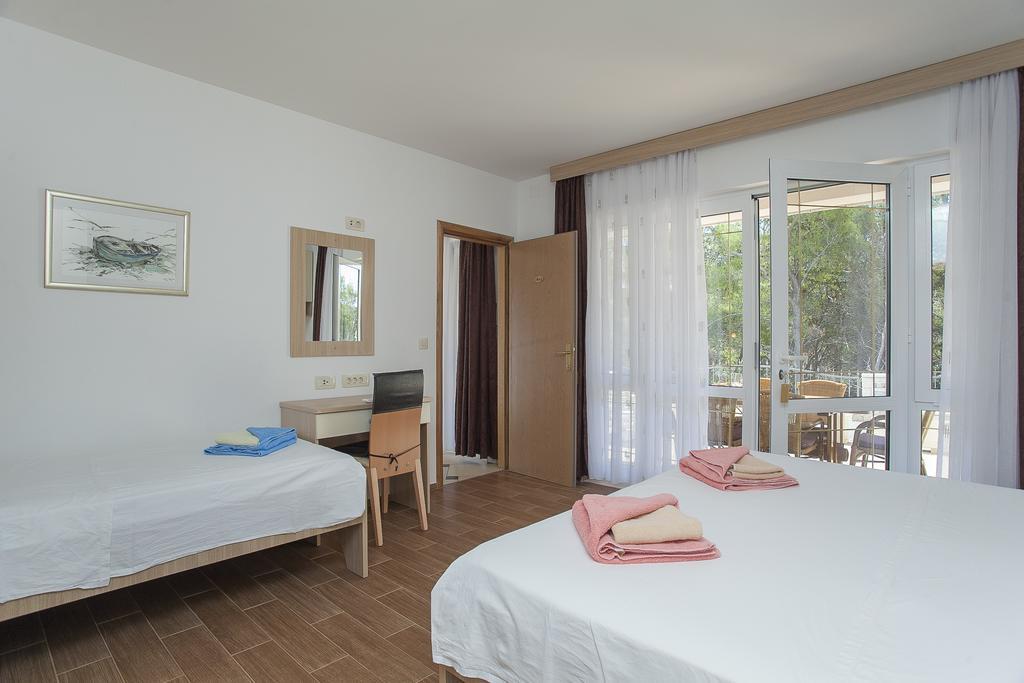 Apartments Villa Maris لومباردا الغرفة الصورة